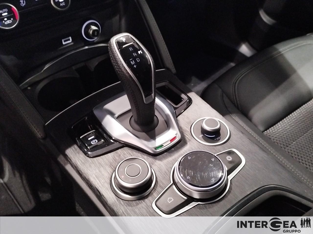 ALFA ROMEO Stelvio 2.2 t Sprint rwd 160cv auto