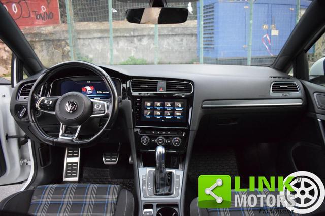 VOLKSWAGEN Golf eHIBRID