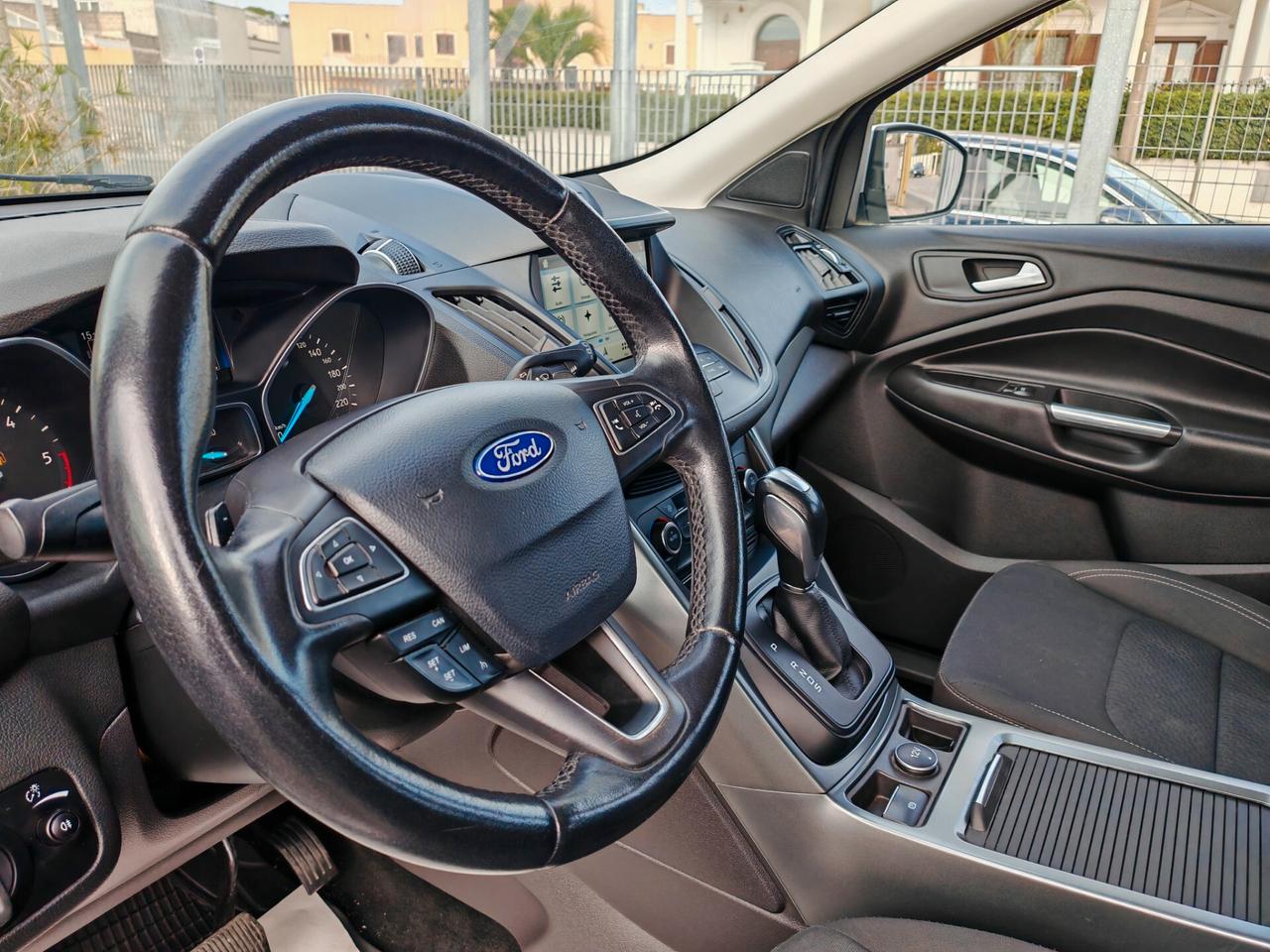 Ford Kuga 1.5 TDCI 120 CV 2WD Titanium 2018