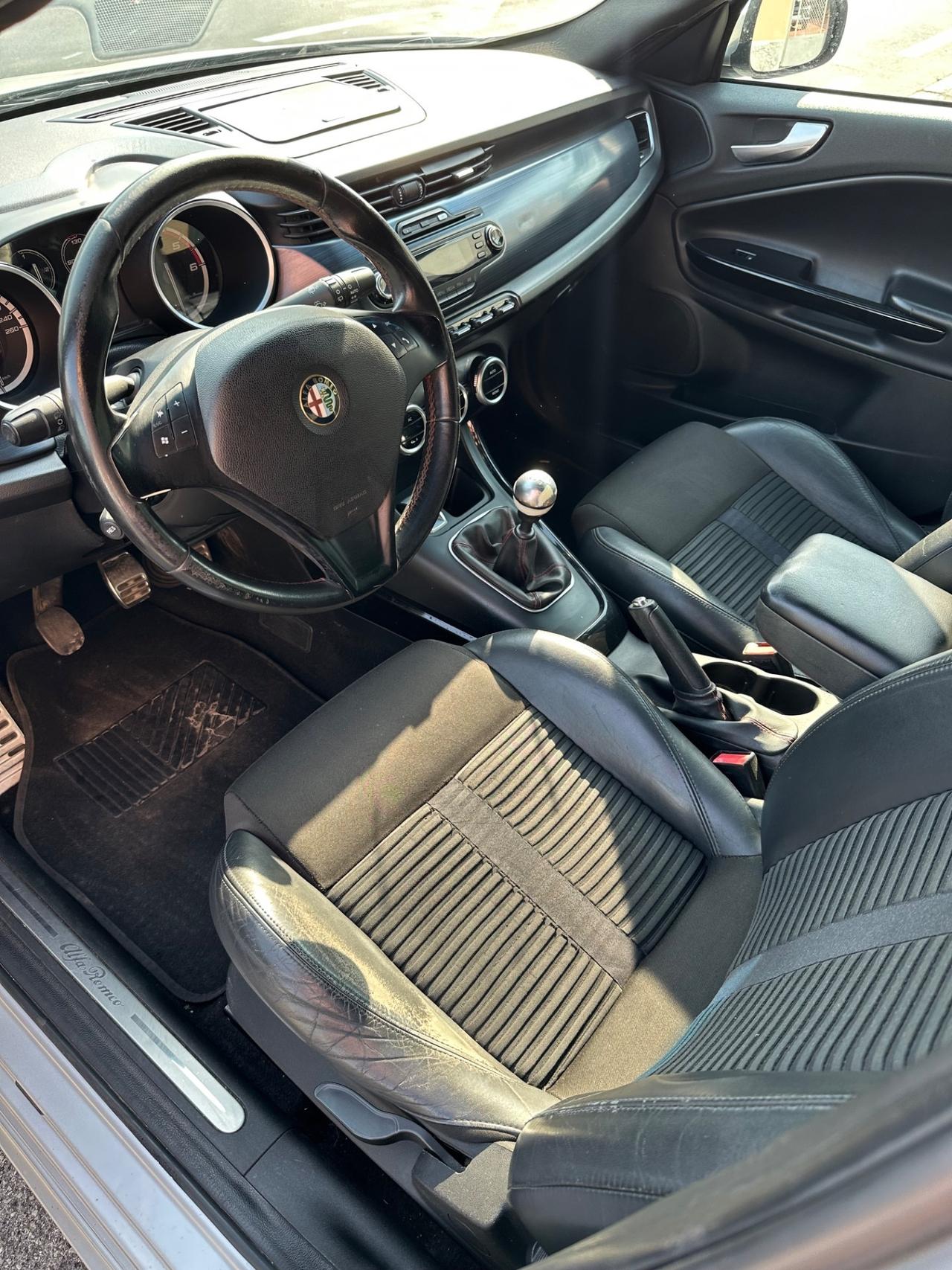 Alfa Romeo Giulietta 1.6 JTDm-2 105 CV Distinctive