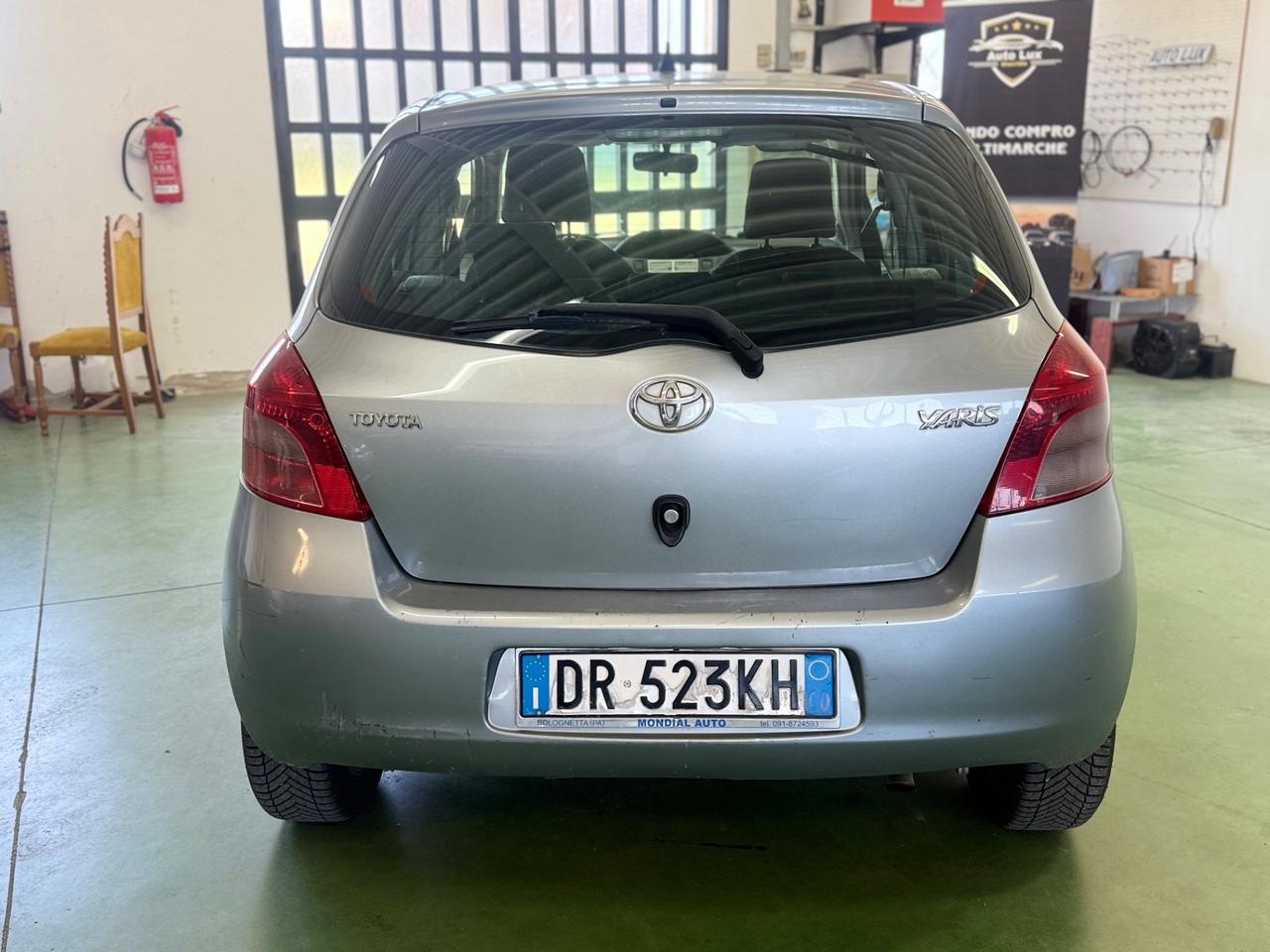 Toyota Yaris 1.3 5 porte Navi