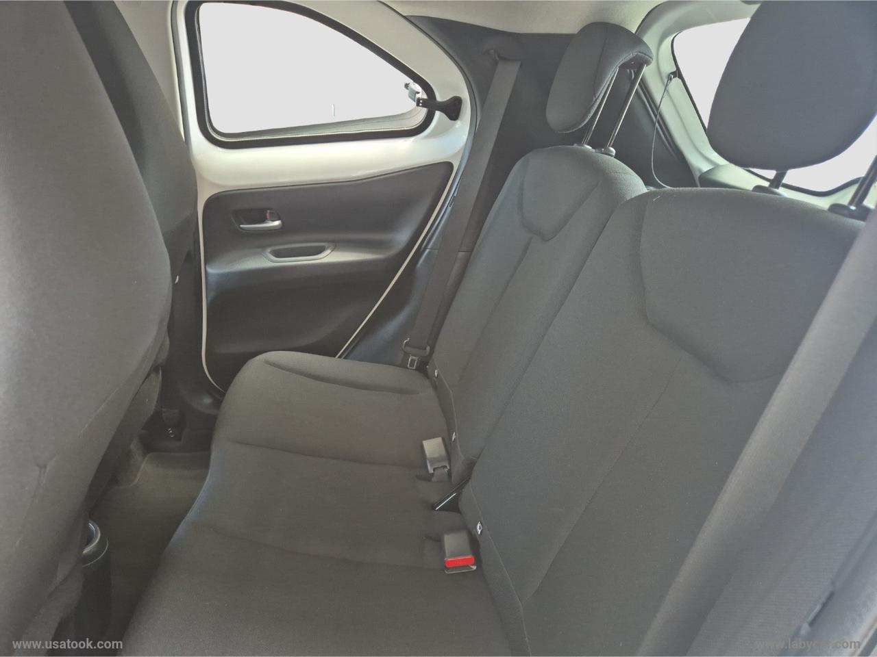 TOYOTA Aygo X 1.0 VVT-i 72 CV 5p. Active TUA A 14.950 € CON USATOOK PLUS