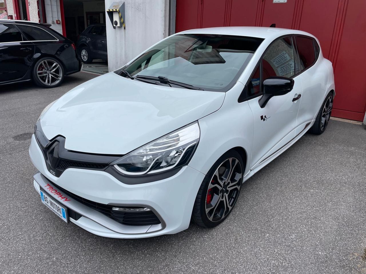 Renault Clio 5p 1.6 RS Trophy 220cv edc