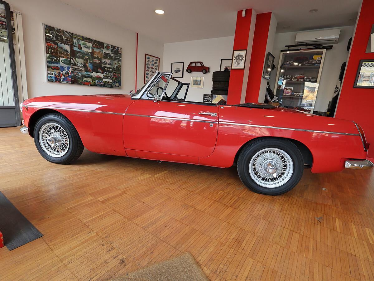 Mg MGB B ASI con CRS 1963