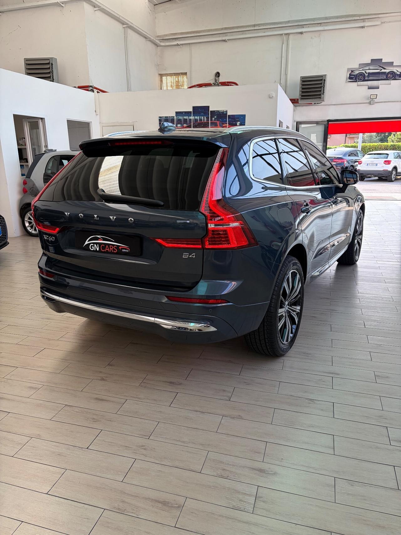 Volvo XC60 B4 (d) AWD automatico Plus Bright