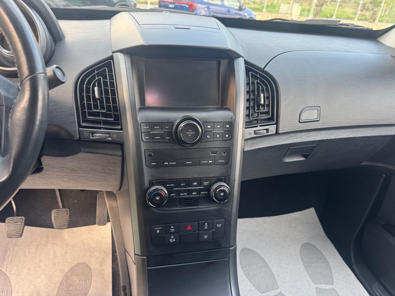 Mahindra XUV500 2.2 16V AWD W10