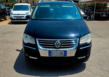 Volkswagen Touran 7 posti 2.0 16V TDI Highline