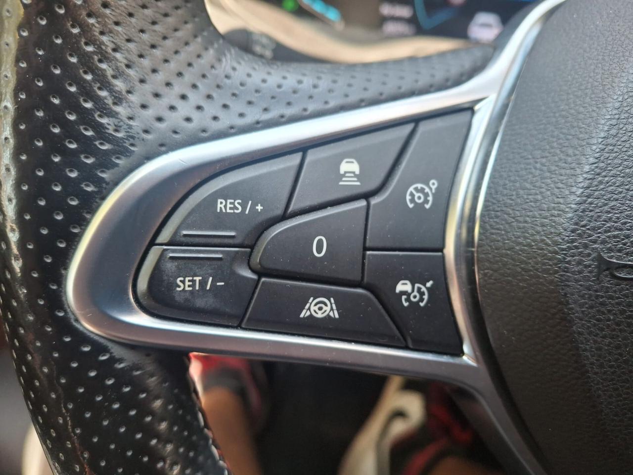 Renault Arkana Hybrid E-Tech 145 CV R.S. Line