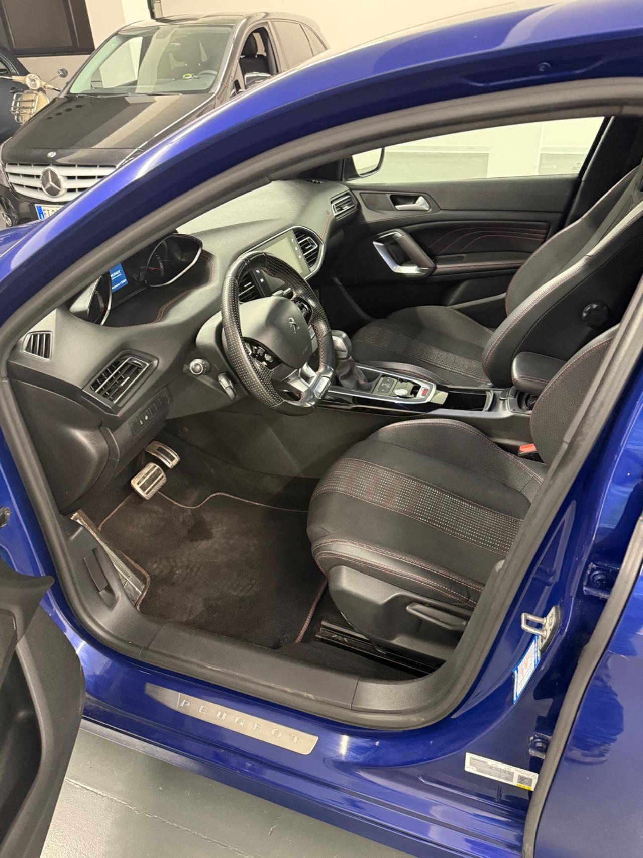 Peugeot 308 BlueHDi 120 S&S EAT6 GT Line