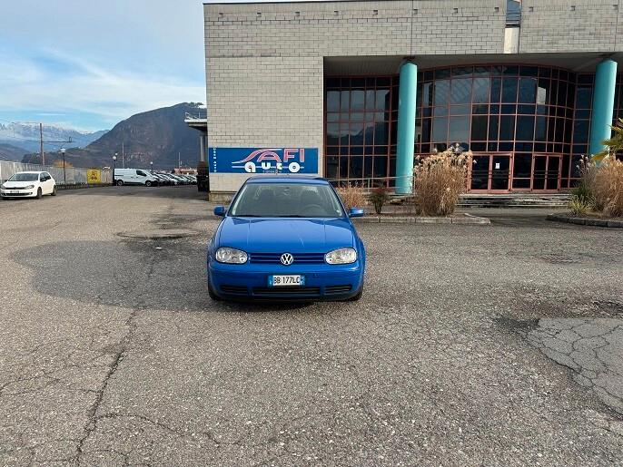 Volkswagen Golf 1.6 cat 5 porte Comfortline