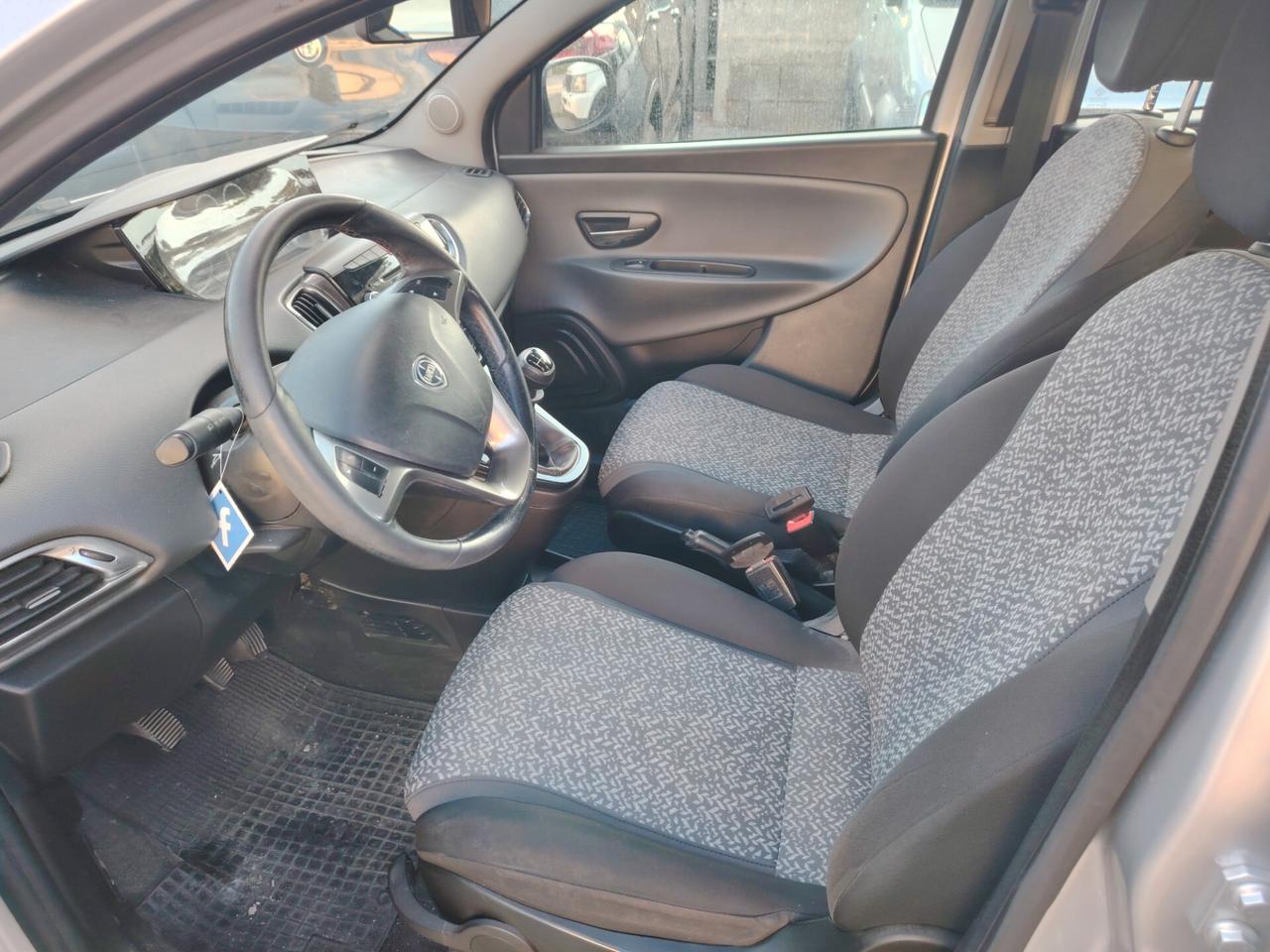 Lancia Ypsilon 1.3 MJT 16V 95 CV 5 porte S&S Gold