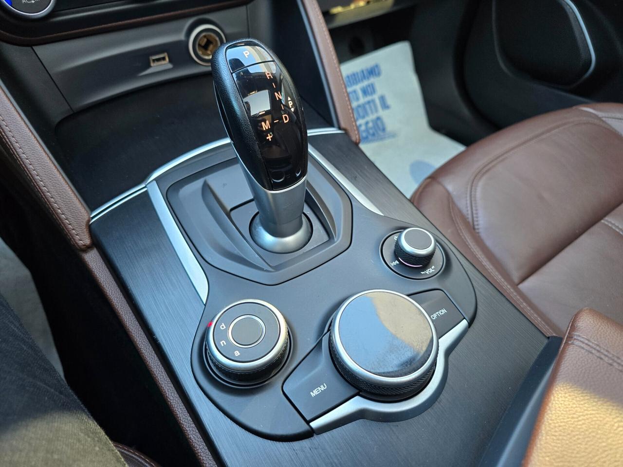 Alfa R. Stelvio 2.2 Turbodiesel 210 CV AT8 Q4 Super