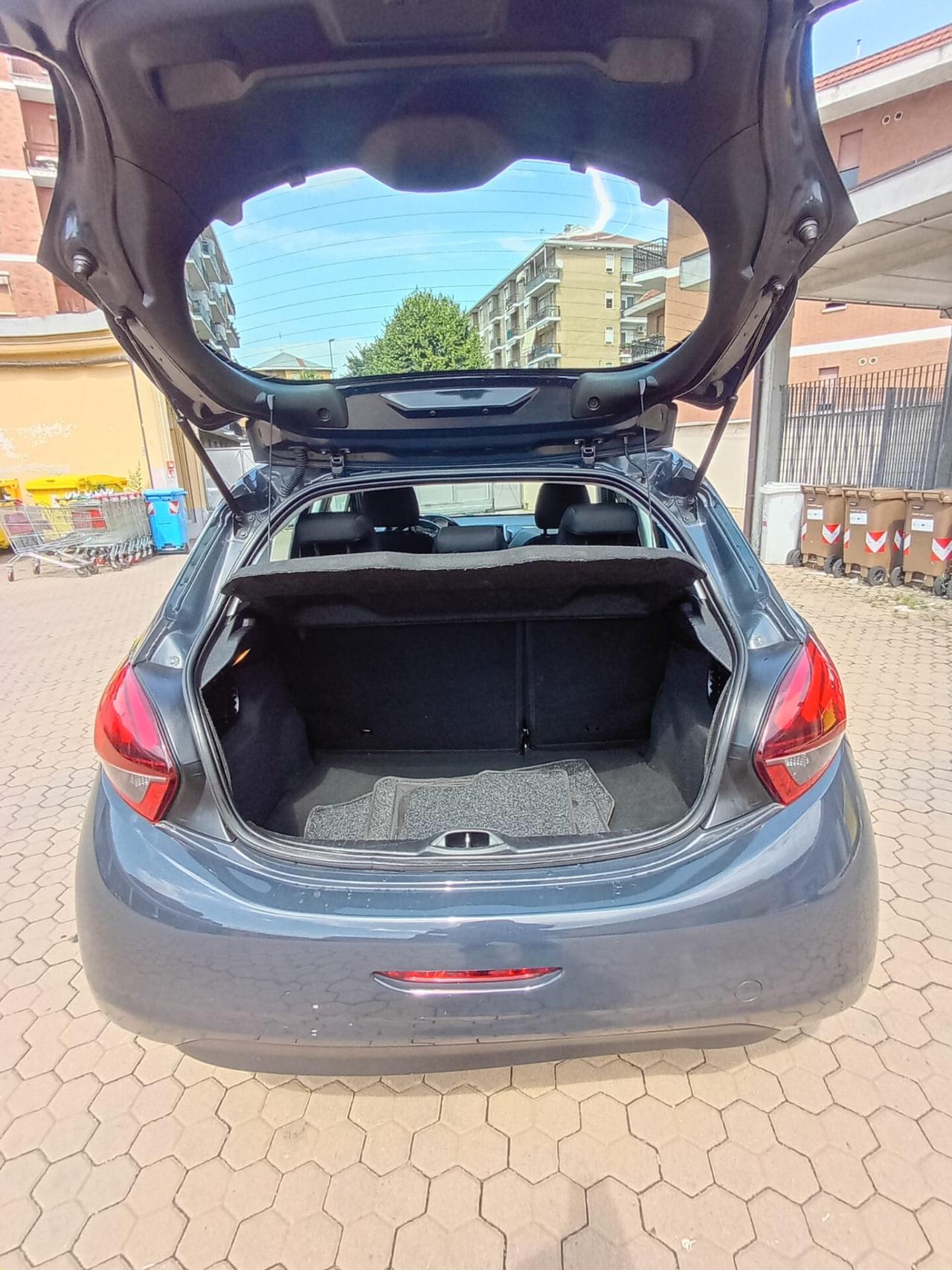 Peugeot 208 Active