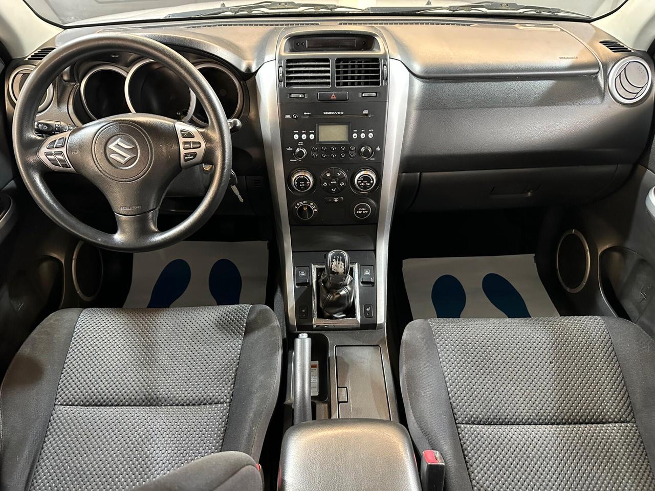 Suzuki Grand Vitara 5p 1.9 ddis - NEOPATENTATI - OPERATORI DEL SETTORE