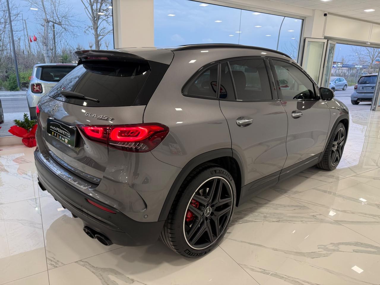 Mercedes-benz GLA 45 AMG GLA 45 S 4Matic AMG