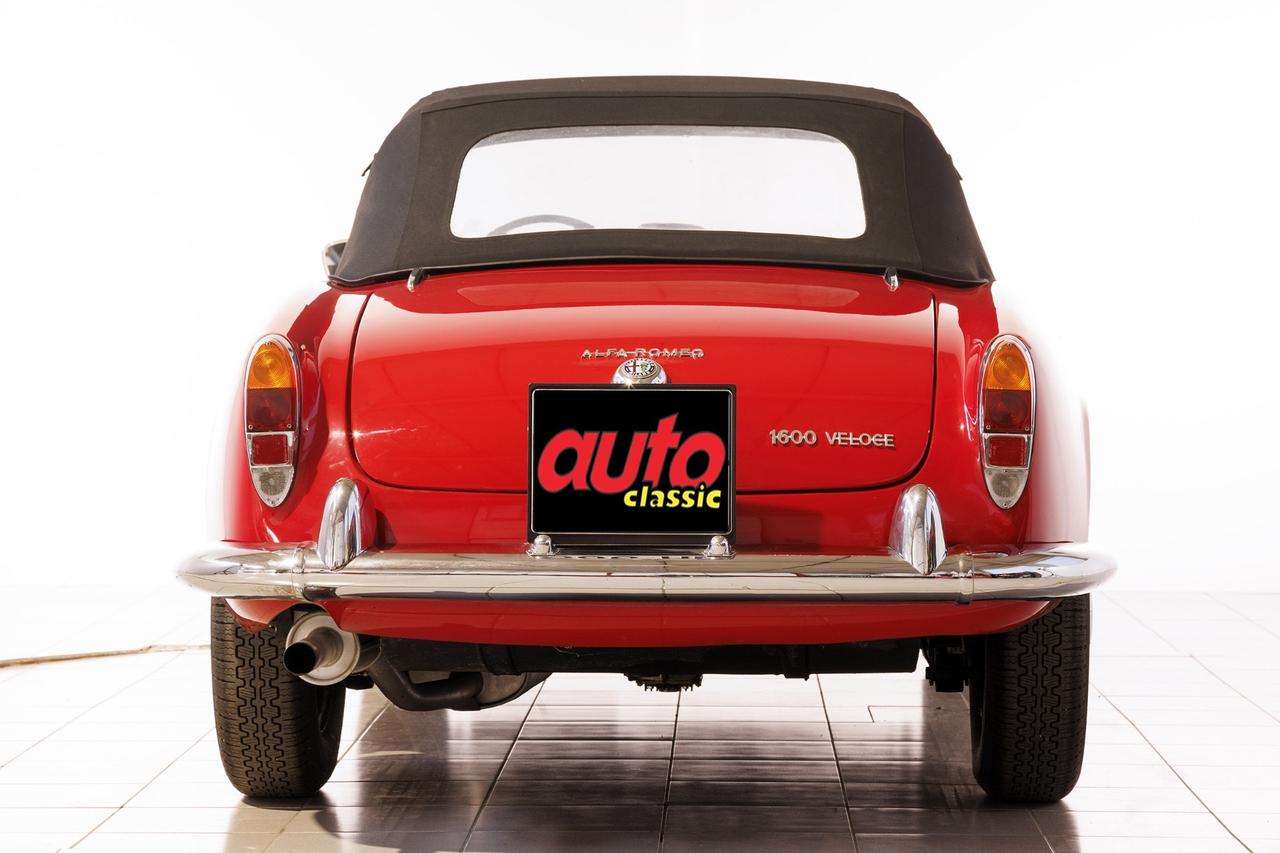 Alfa Romeo Giulia 1600 Spider Veloce