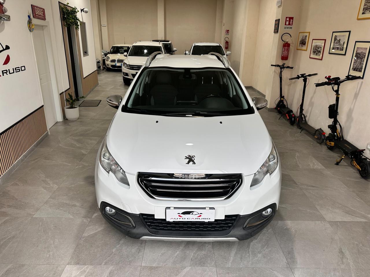 Peugeot 2008 BlueHDi 100cv Allure – PERFETTA – DA VETRINA