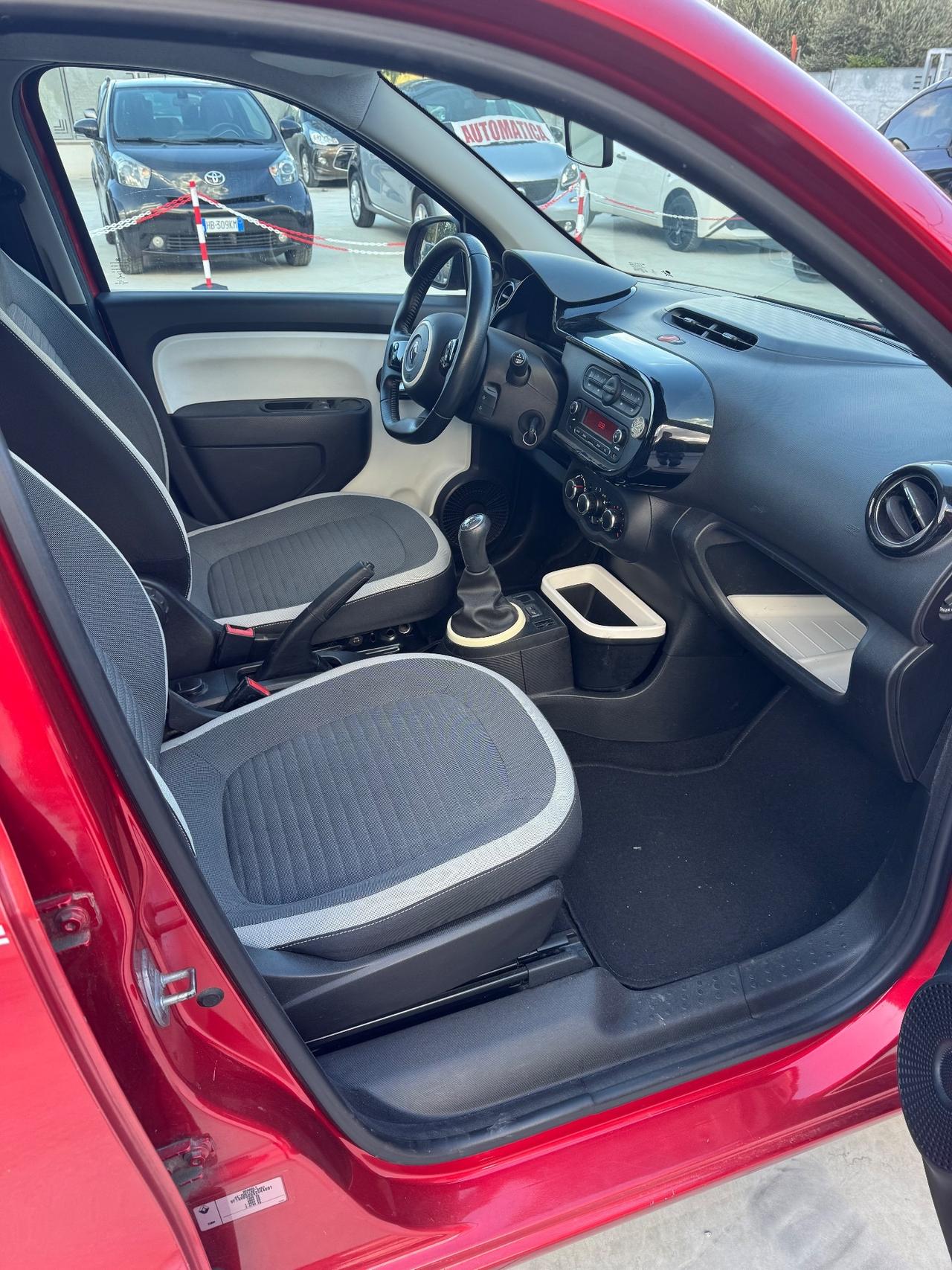 Renault Twingo 1.0 70Cv soli 70.000KM