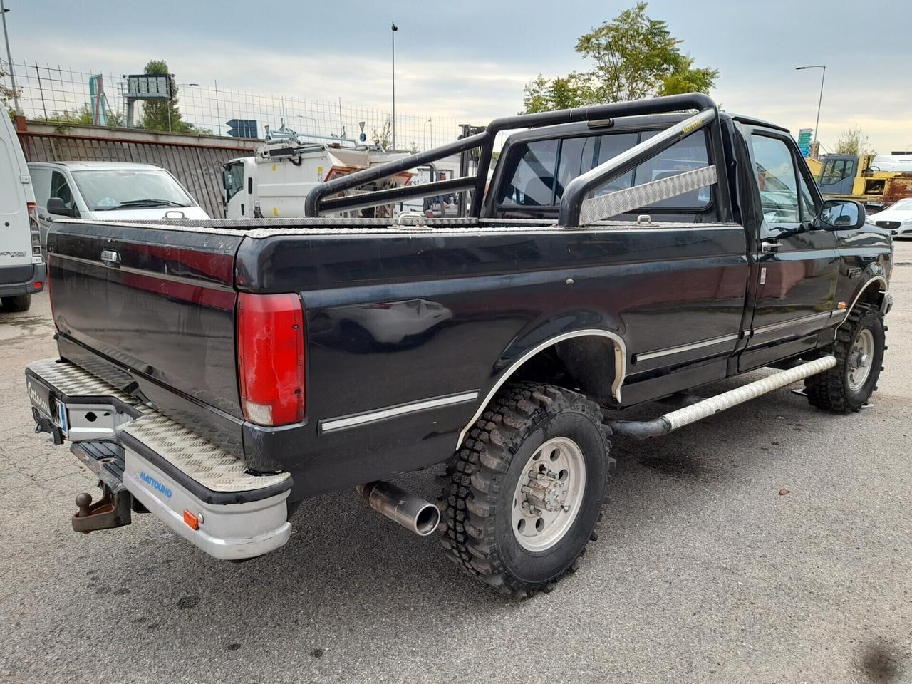 Ford F 250 F-250 XLT PICK UP