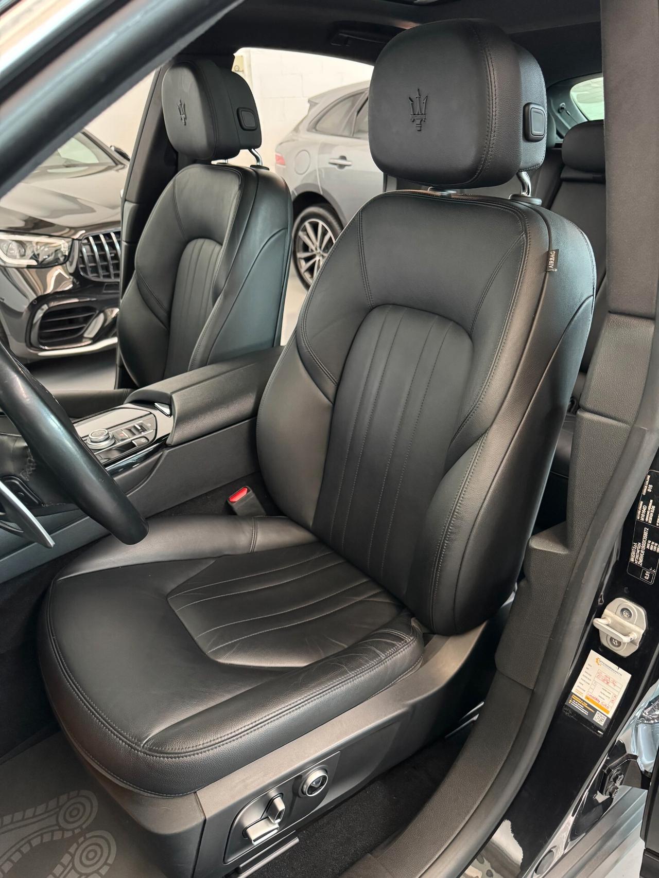 Maserati Levante Q4 V6 3.0cc 250cv Tetto apribile Sospensioni Autoregolabili IVA Esposta