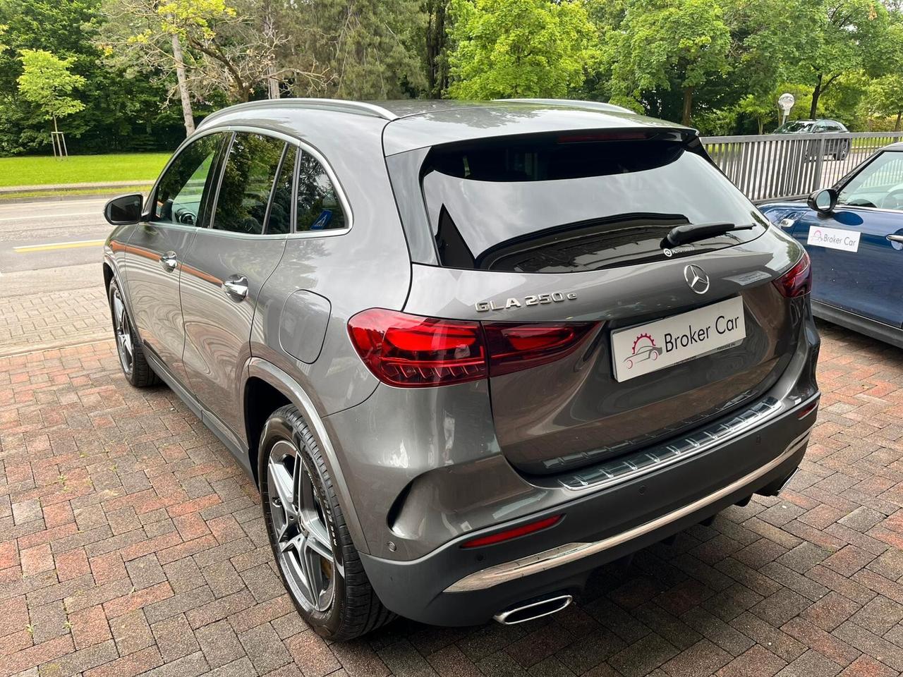 Mercedes-benz GLA 250 GLA 250 Automatic 4matic AMG Line Premium Plus