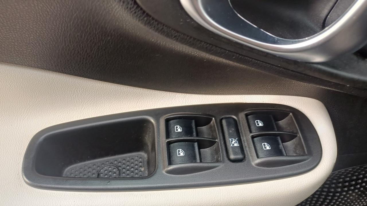 Fiat 500L 1.3 Mtj 95cv Trekking Unico proprietario Neopatentati