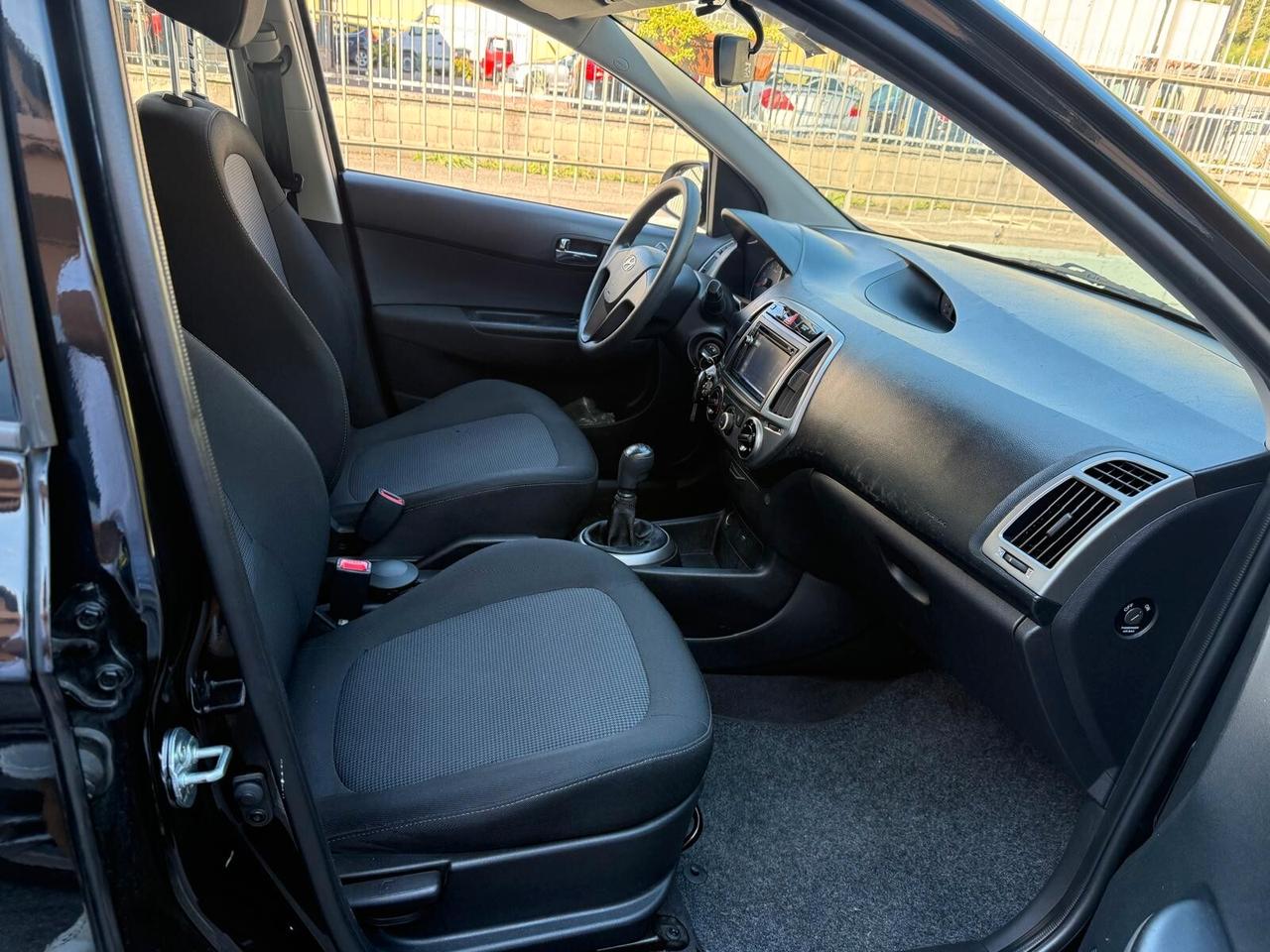 HYUNDAI i20 1.1 CRDi 5p. Sound Edition OK NEOP
