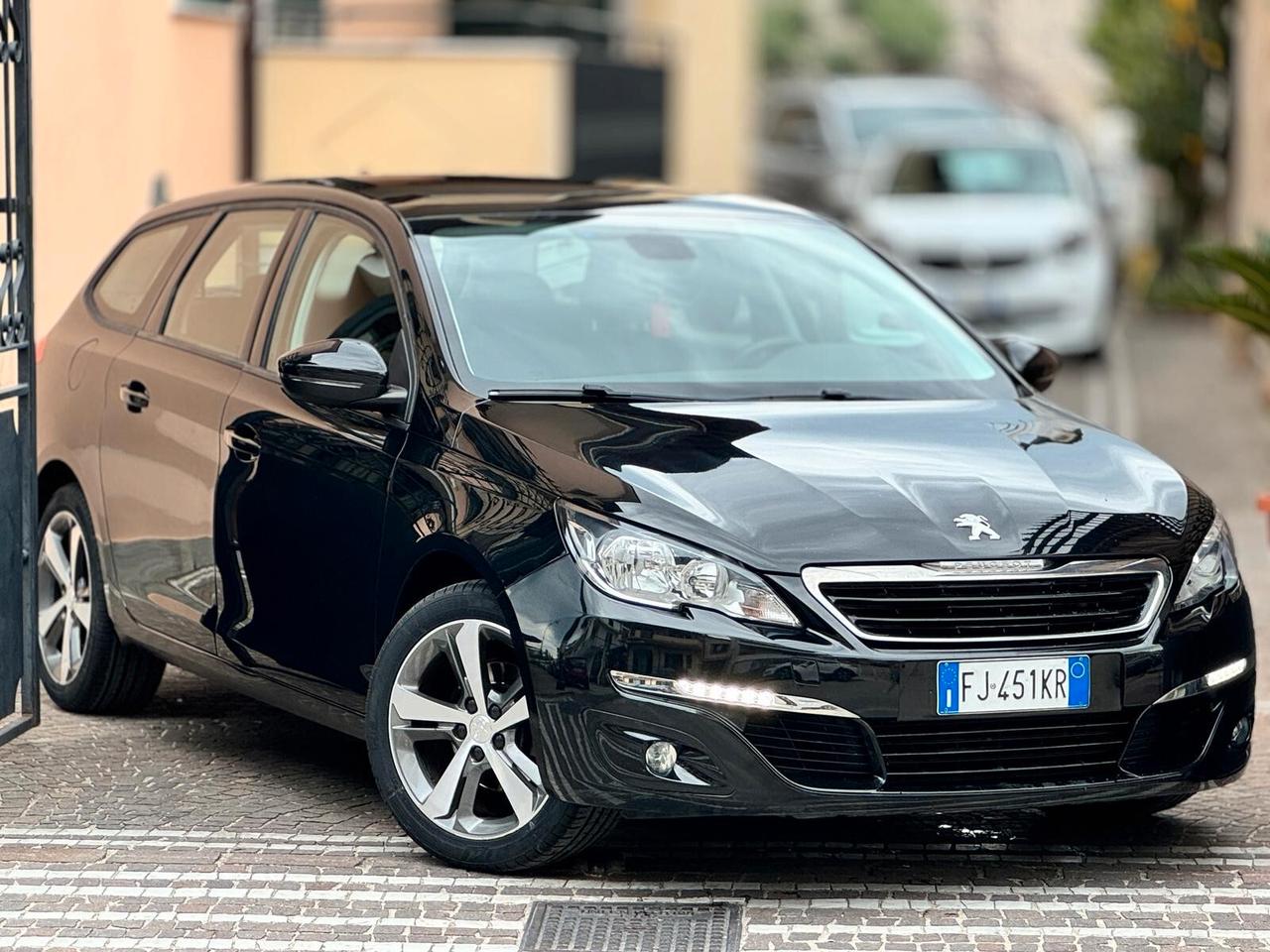 Peugeot 308 BlueHDi 120 S&S SW Allure