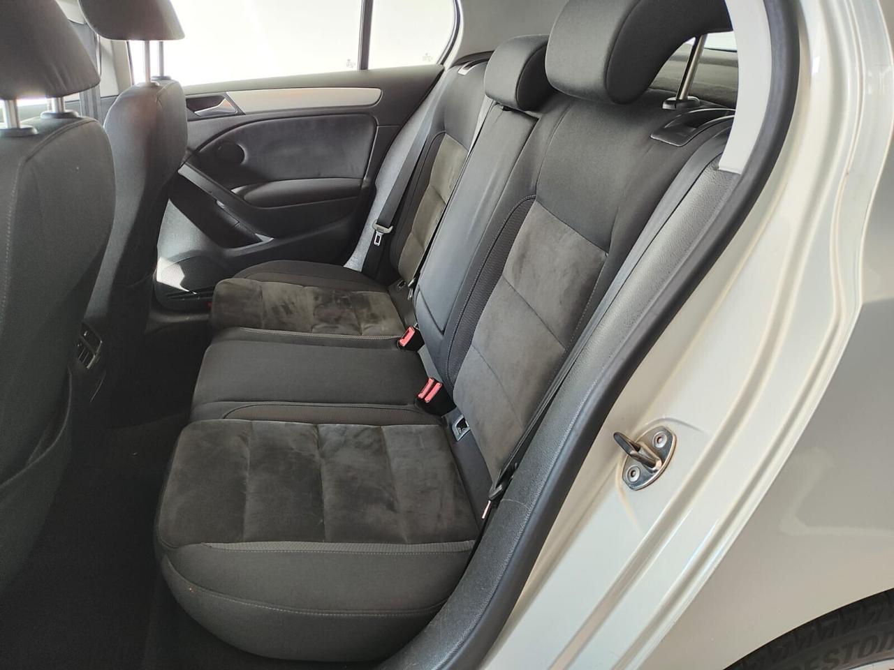 Volkswagen Golf 2.0 TDI DPF 5p. Highline permuto