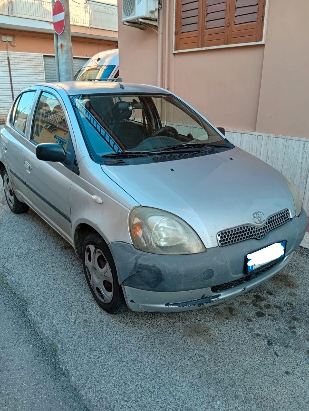 Toyota Yaris 1.0i 16V cat 3 porte Sol GPL