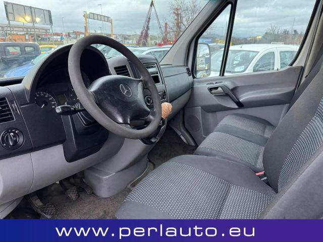 MERCEDES-BENZ Sprinter F37/30 211 CDI TN Furgone