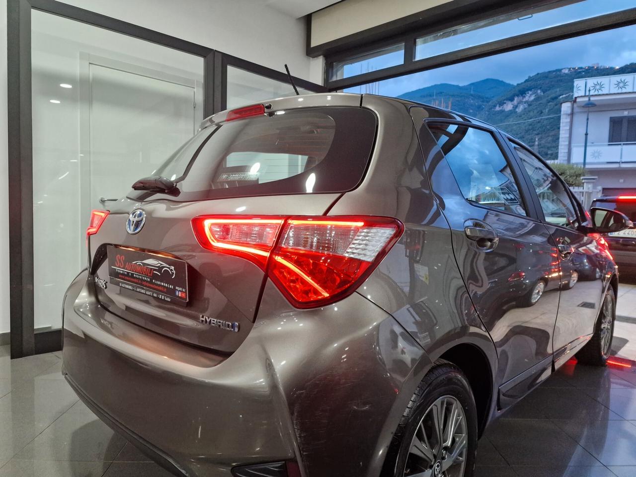 Toyota Yaris 1.5 Hybrid 5 porte Cool