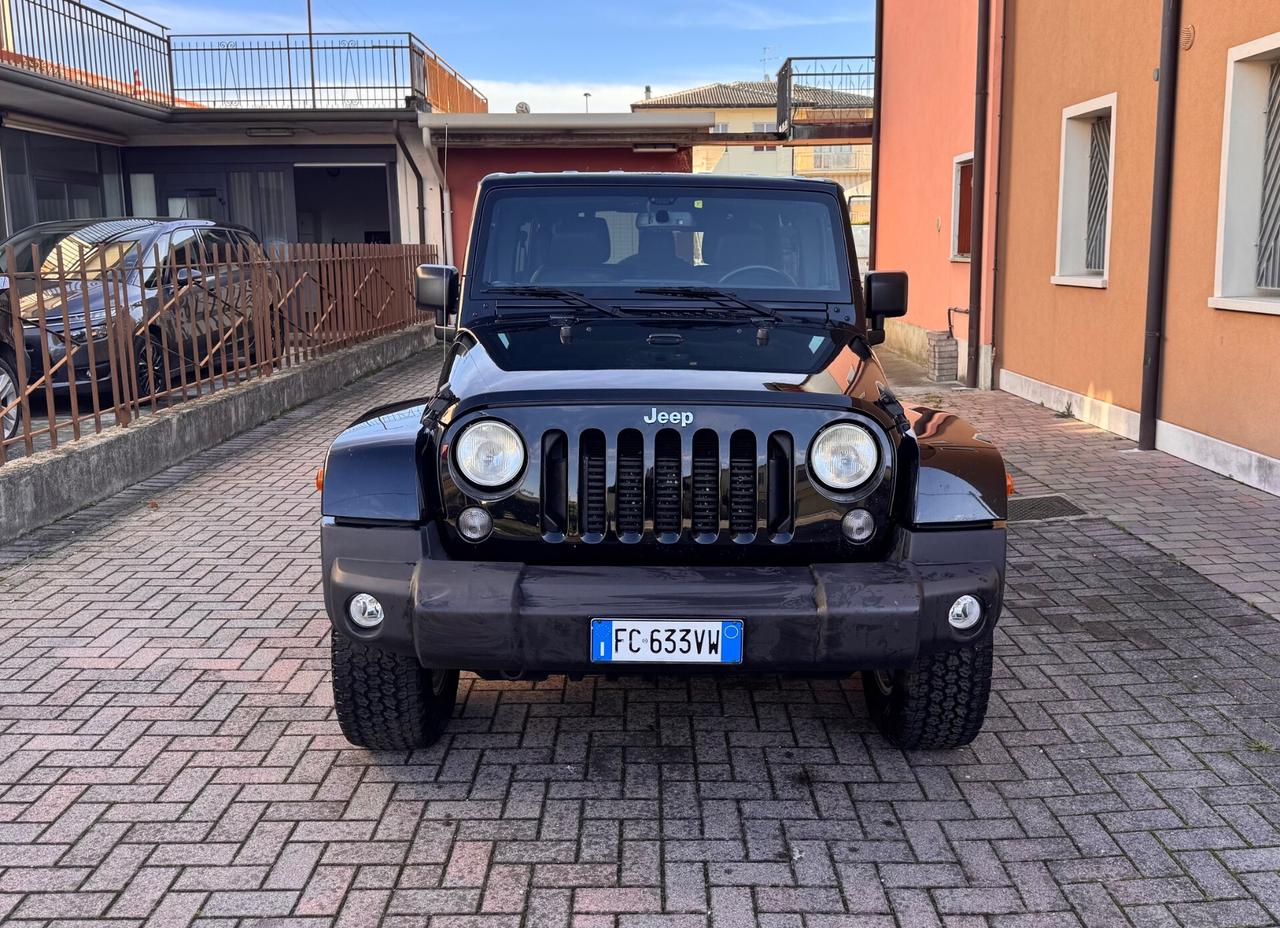 Jeep Wrangler Unlimited 2.8 CRD DPF Sahara Auto