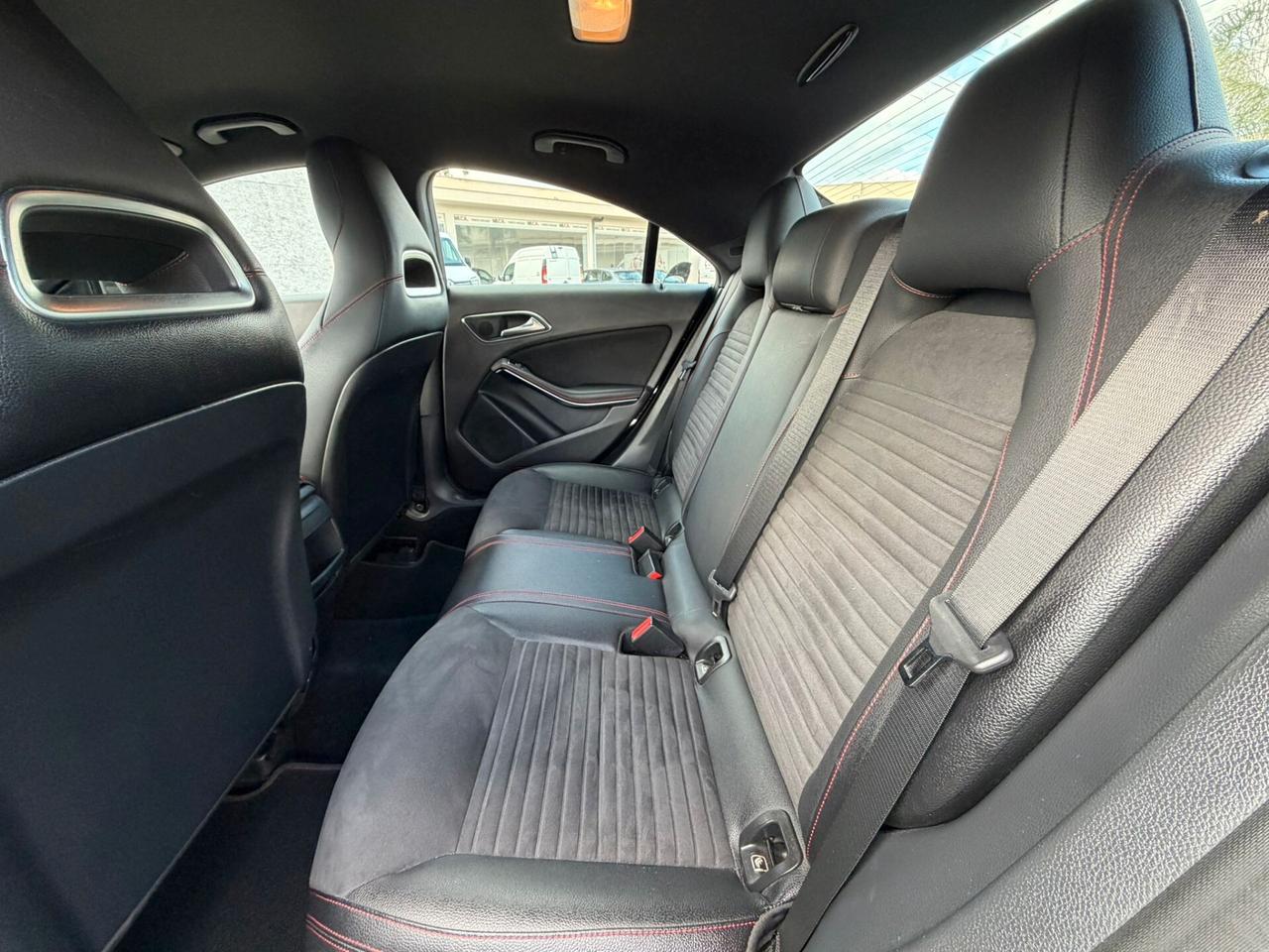 Mercedes-benz CLA 200 d Automatic Premium