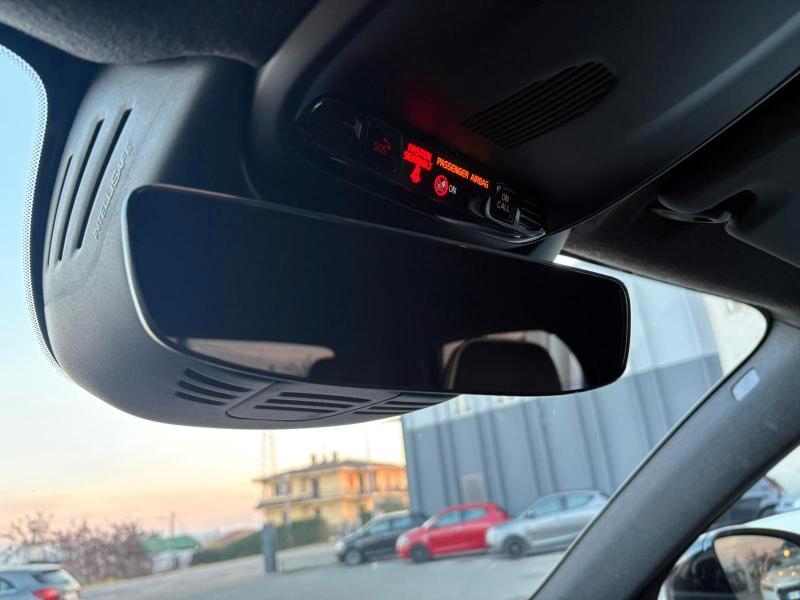 Volvo XC40 2.0 d3 150 CV R-design 4X4