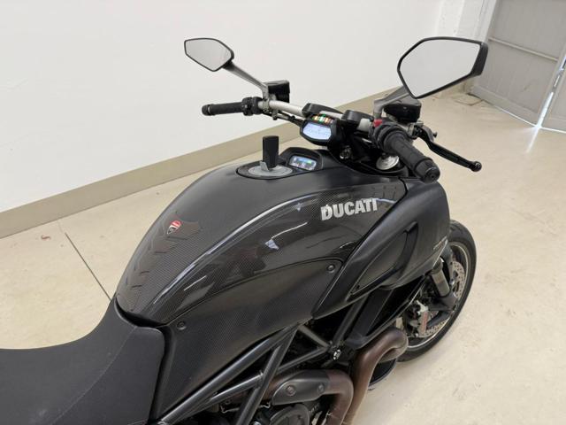 DUCATI Diavel CARBON