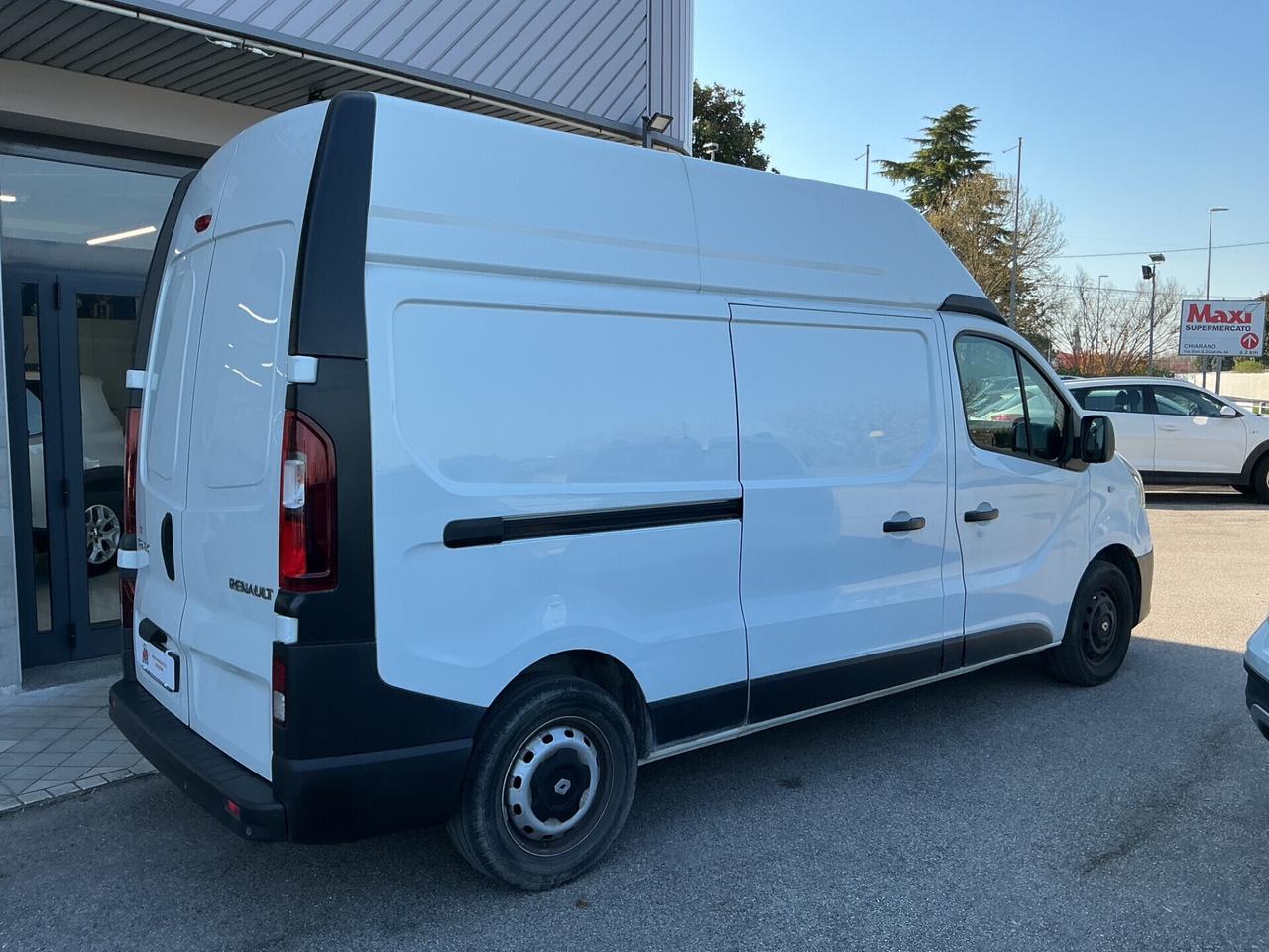 RENAULT TRAFIC T29 20 DCI 145 CV PL-TA