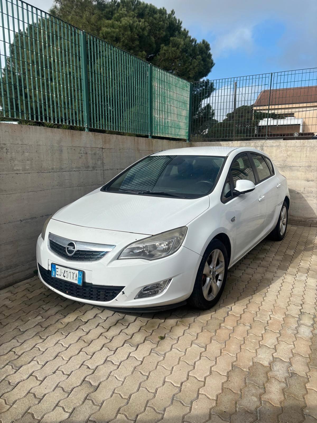Opel Astra 1.7 CDTI 110CV 5 porte Cosmo
