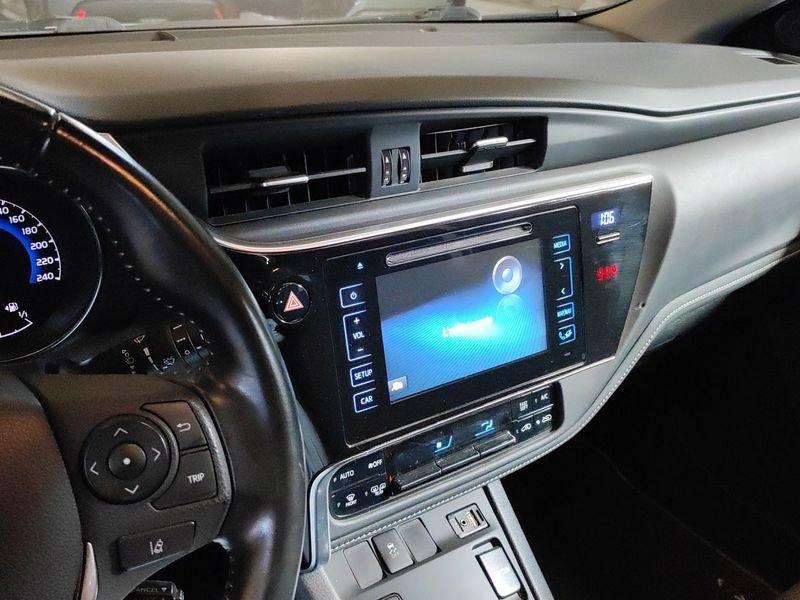 Toyota Auris 1.8 Hybrid Black Edition AREA C FREE