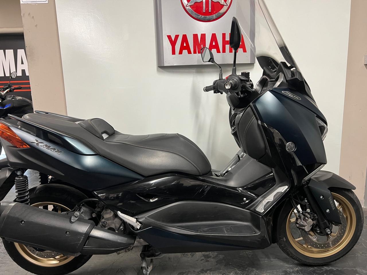 Yamaha X-Max 300 Tech max