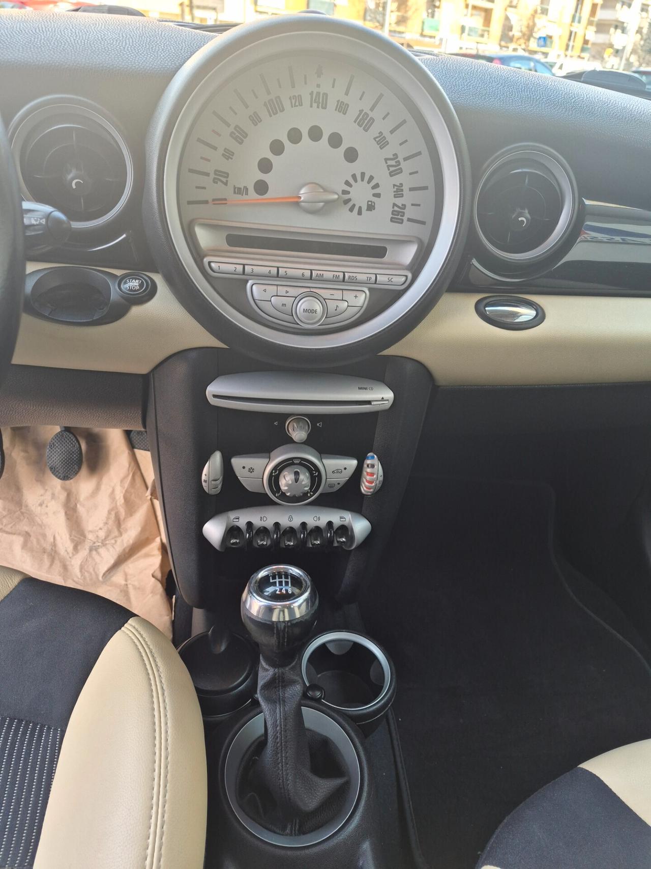 Mini 1.4 16V One Chili