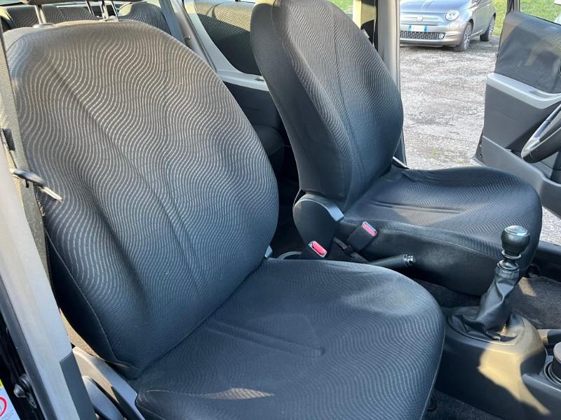 TOYOTA Yaris 1.3 5 porte Sol