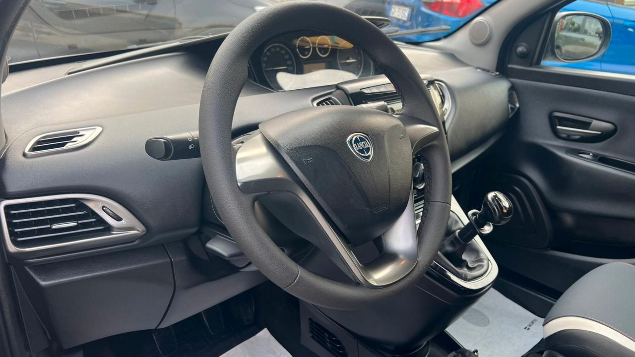 Lancia Ypsilon 1.2 69 CV 5 porte GPL Ecochic Gold