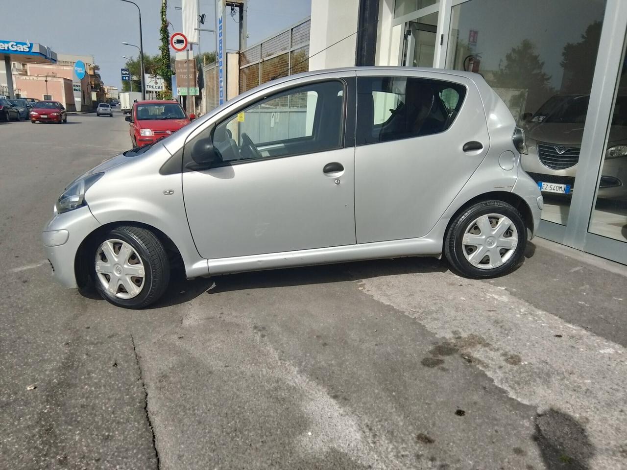 Toyota Aygo 1.0 12V VVT-i 5 porte Now