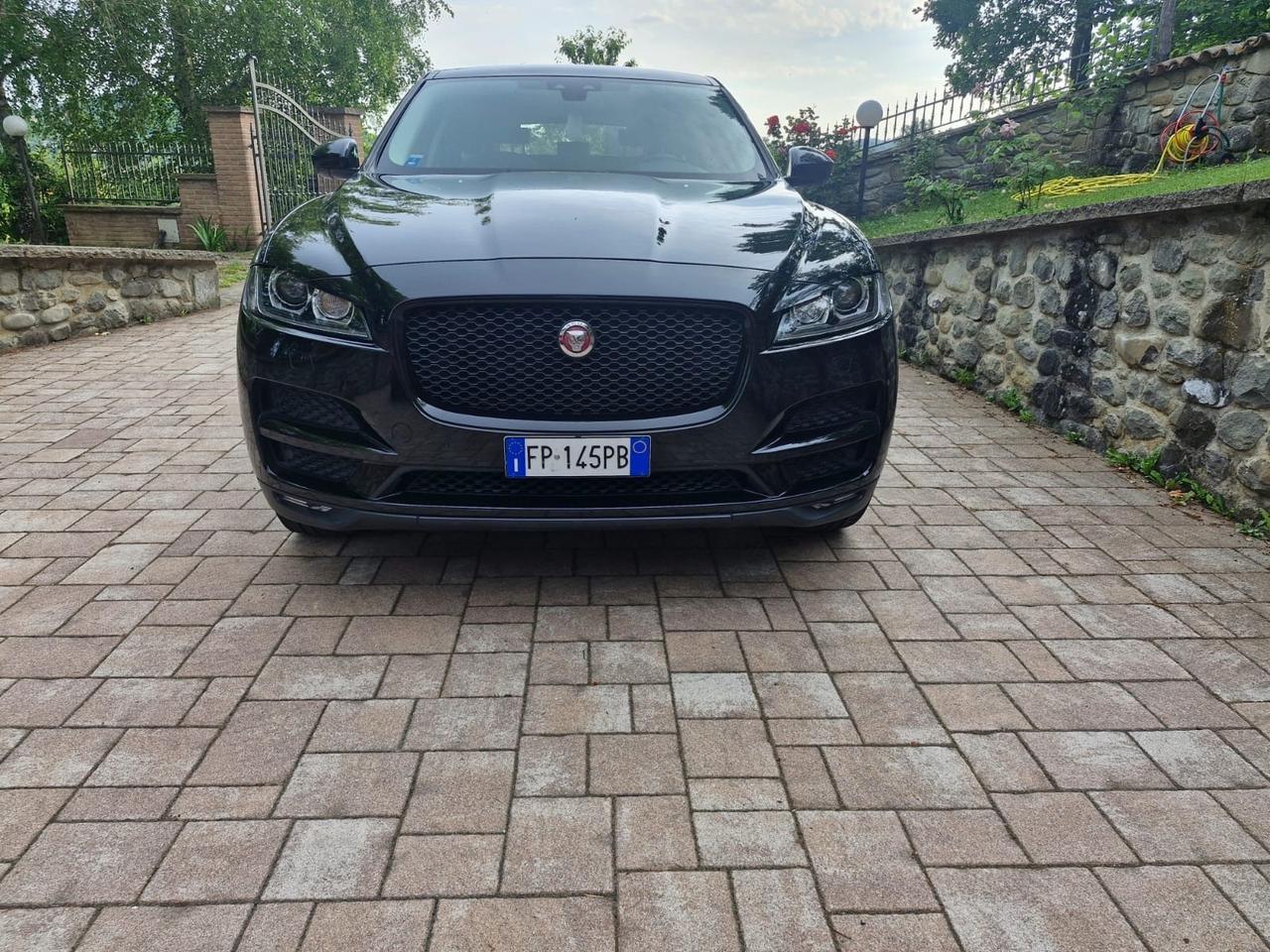 Jaguar F-Pace 2.0 D 180 CV AWD Prestige