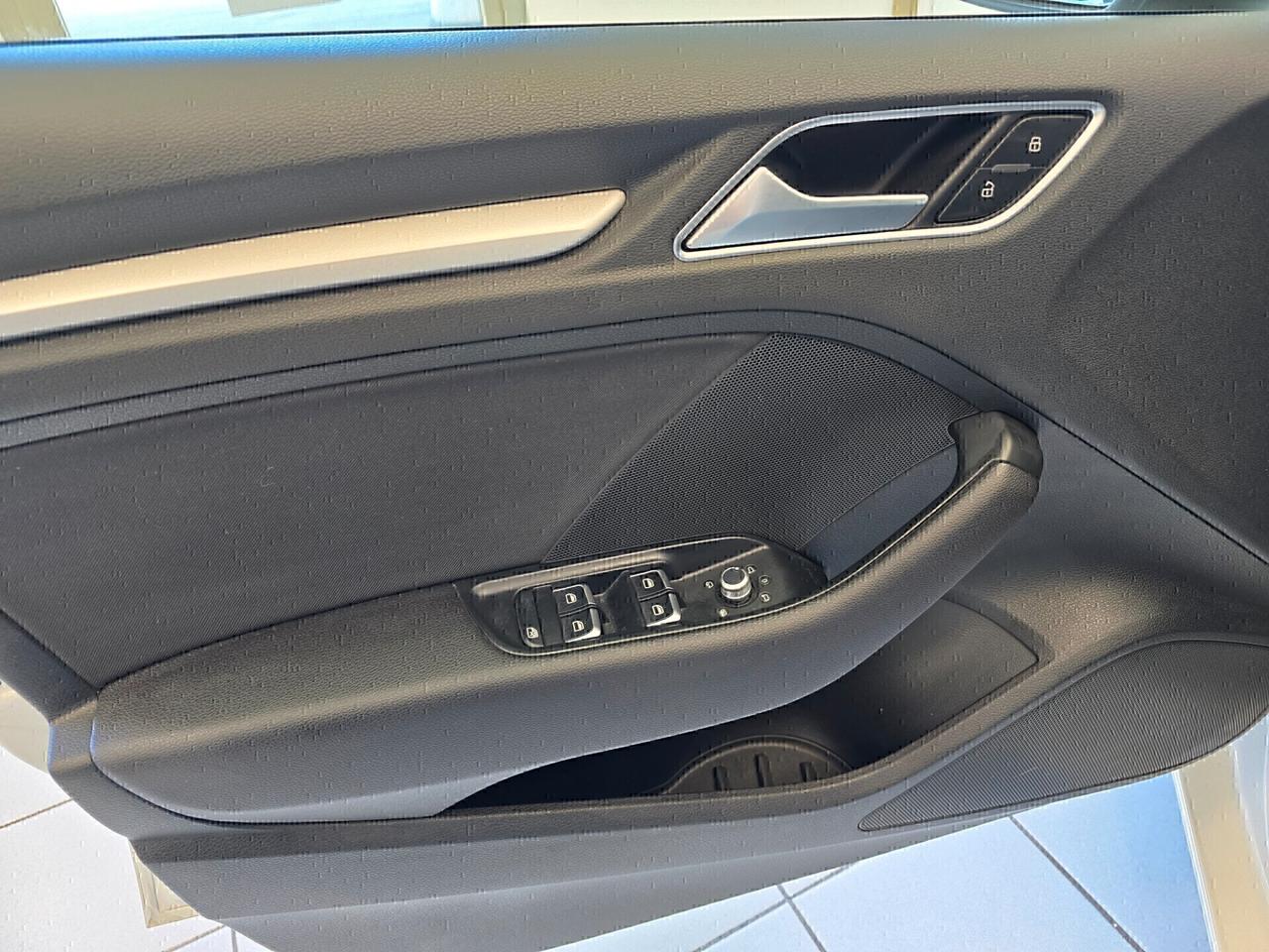 Audi A3 Sedan 1.6 TDI 110cv Ambition