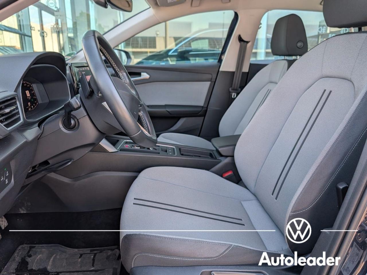 SUPER - AFFARE Seat Leon 1.5 TGI DSG Style SOLI 25.000 km
