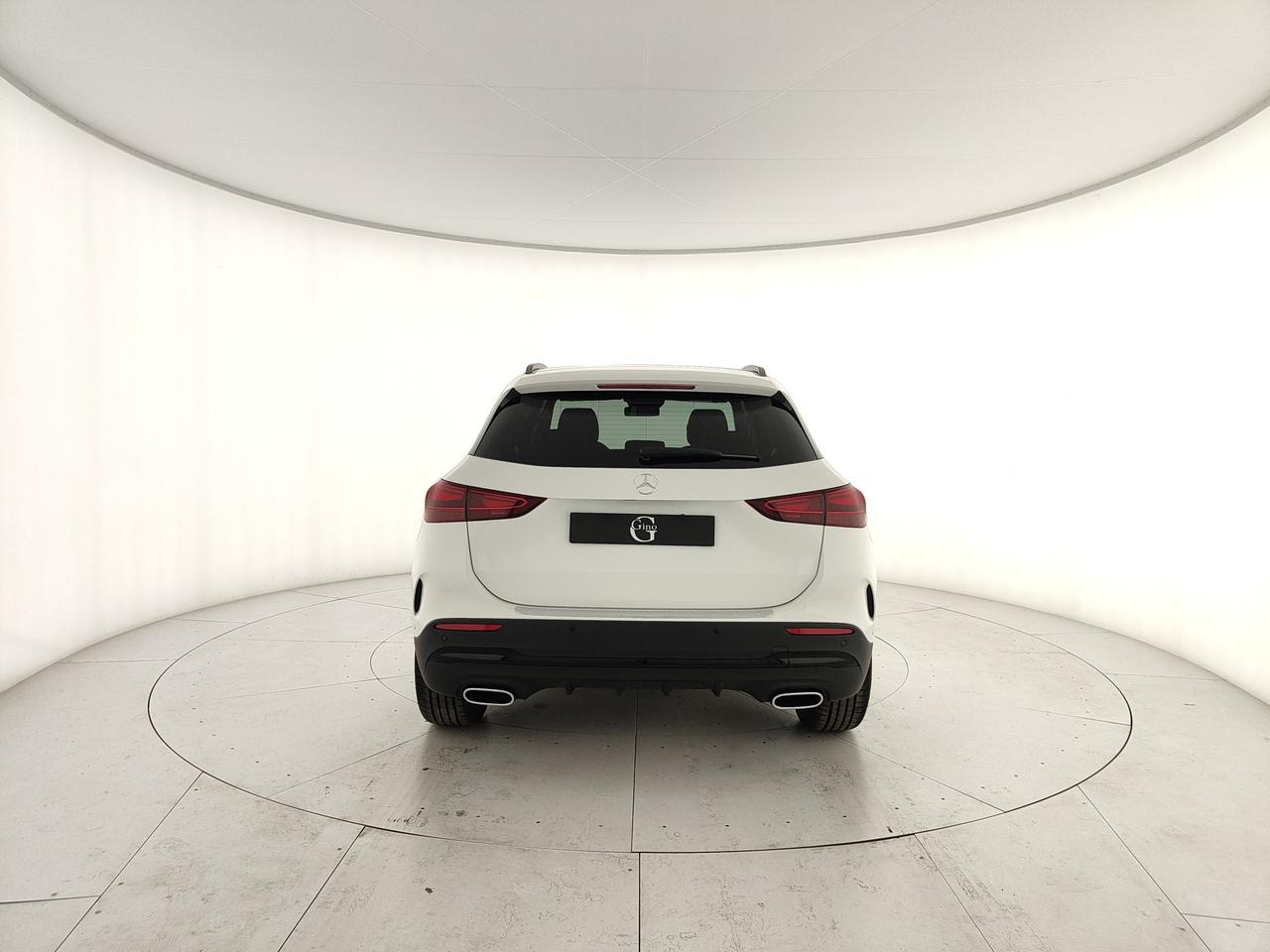Mercedes-Benz GLA 180
