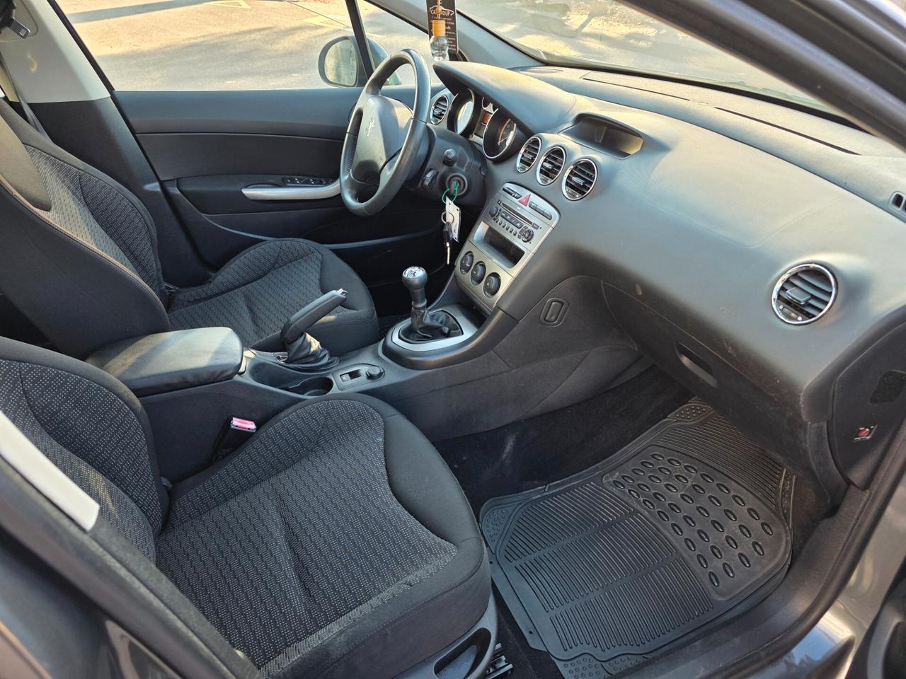 Peugeot 308 1.6 HDi 90CV SW Ciel Premium