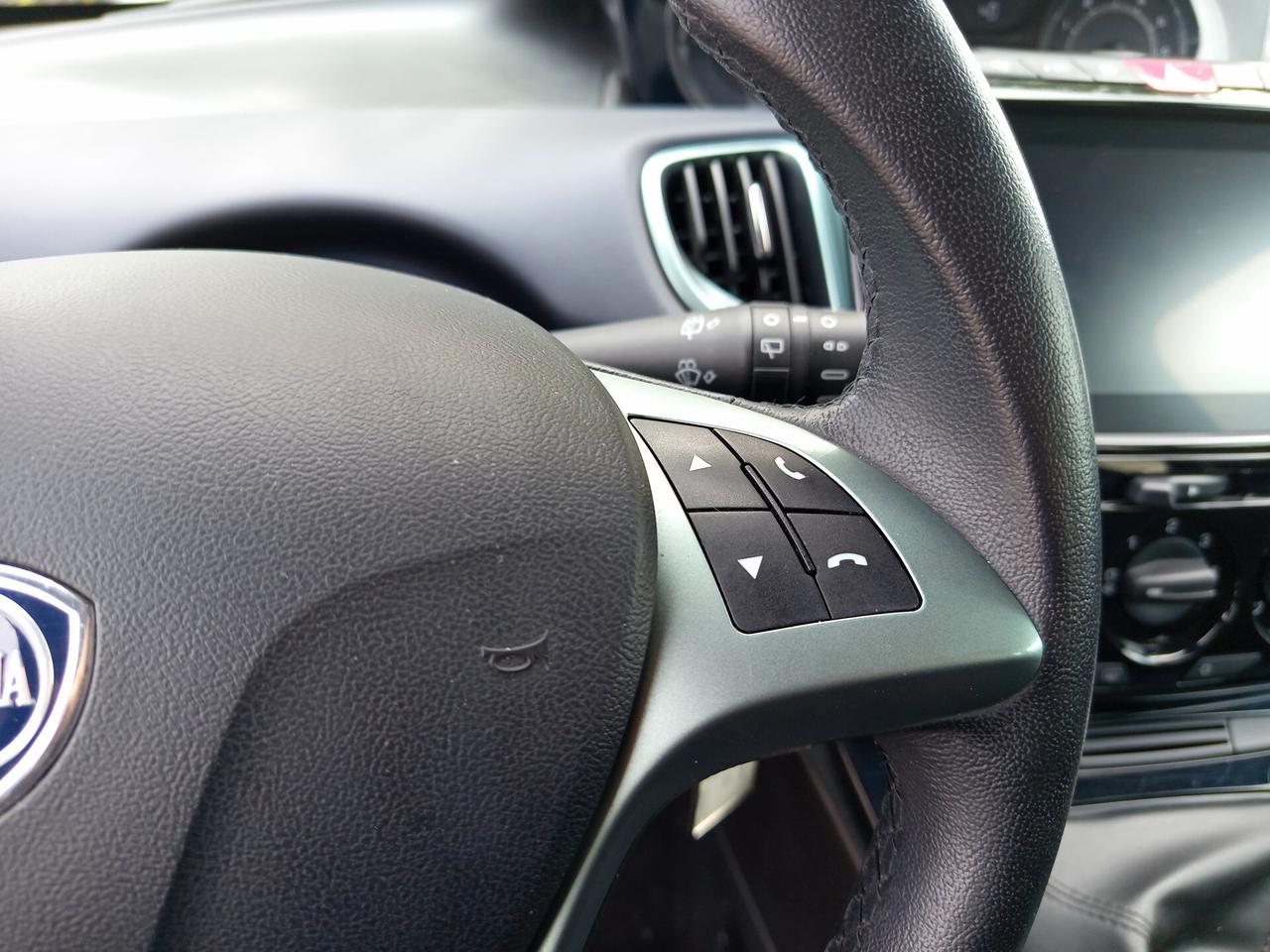 Lancia Ypsilon 1.0 FireFly 5 porte S&S Hybrid Gold Plus